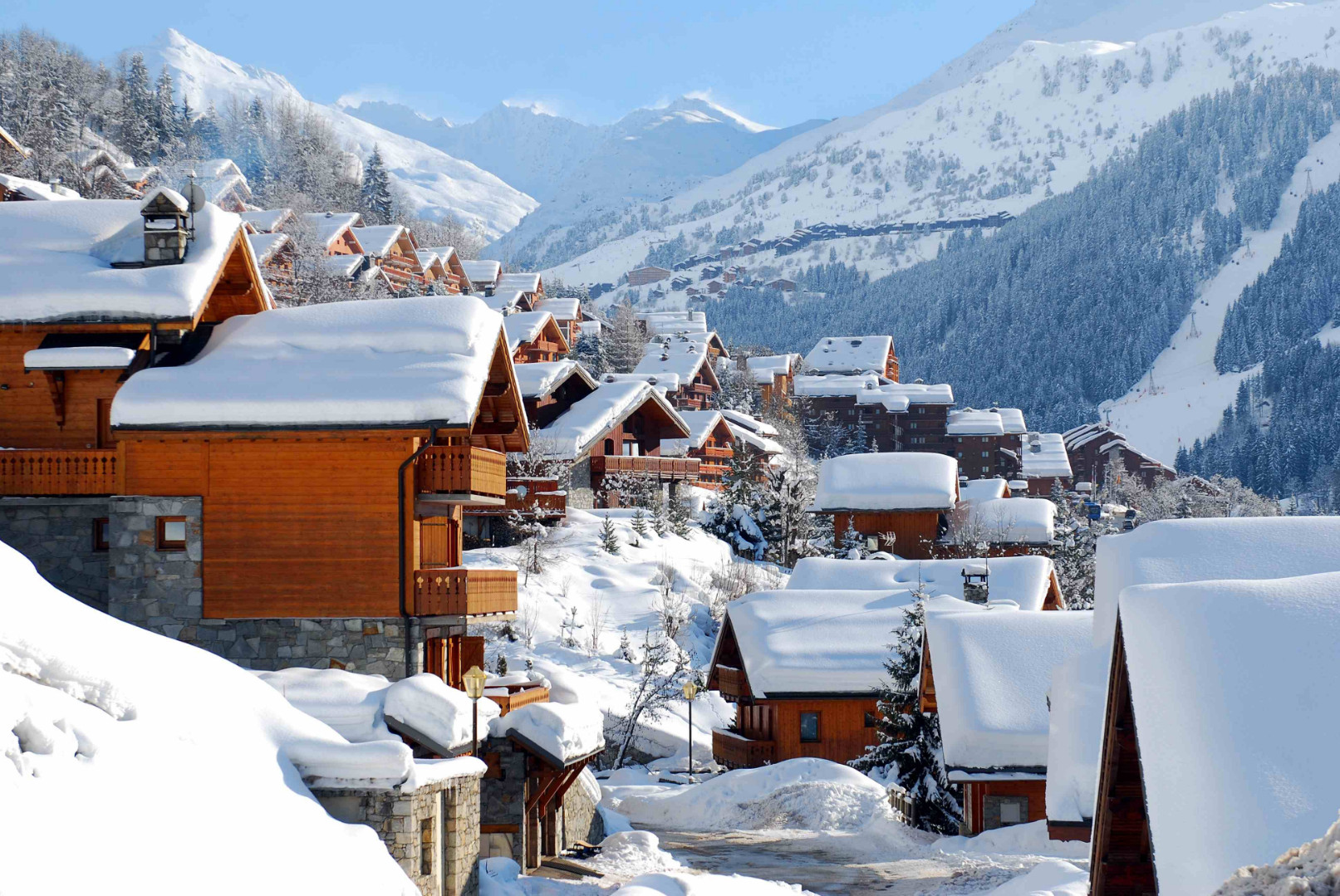 World___France_Wooden_house_in_the_ski_resort_of_Meribel__France_072072_